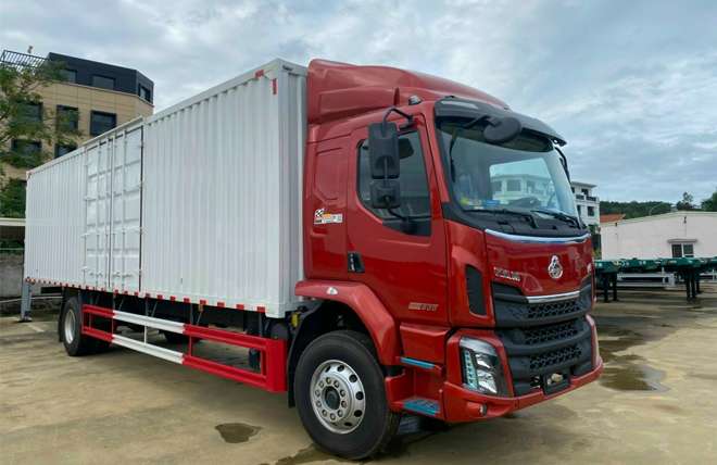 1 chenglong m3 200hp kin nhap khau 9m8
